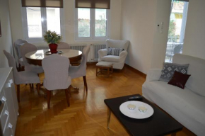 Classy apt. Sokratous